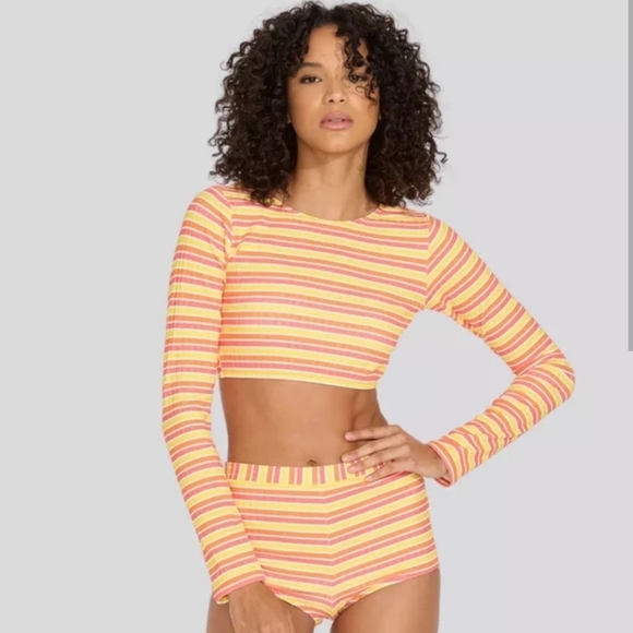 NEW SOLID & STRIPED The Nola Ribbed Rashguard Sorbet Stripe NWT Medium - Picture 3 of 7